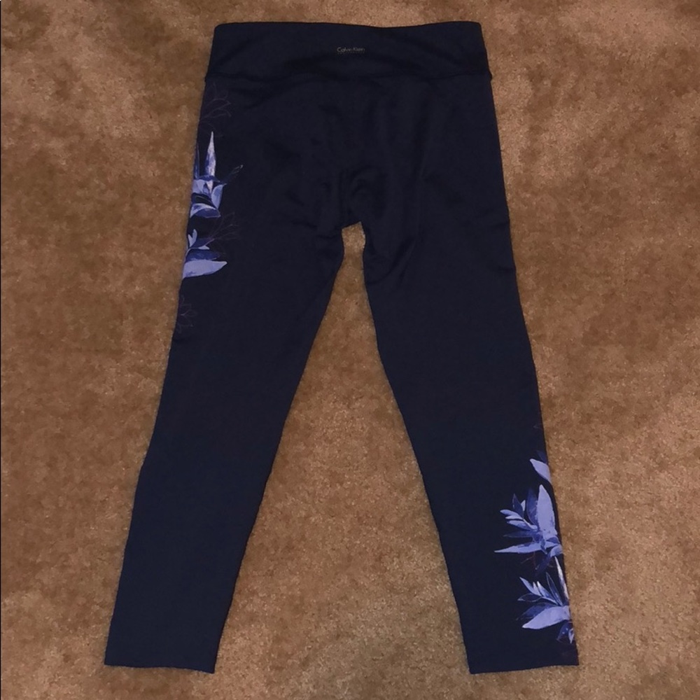 Calvin Klein Performance Wear - Picture 3 of 5